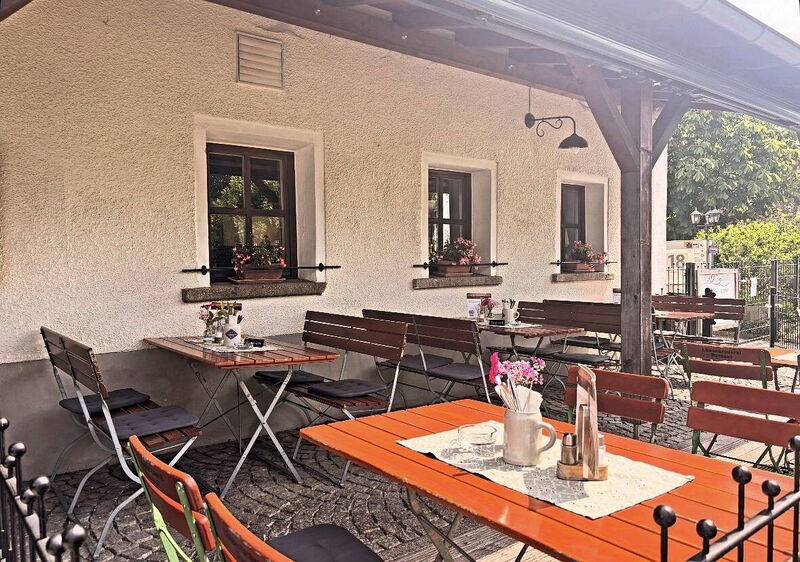 Impressionen aus dem Gasthaus Kani
