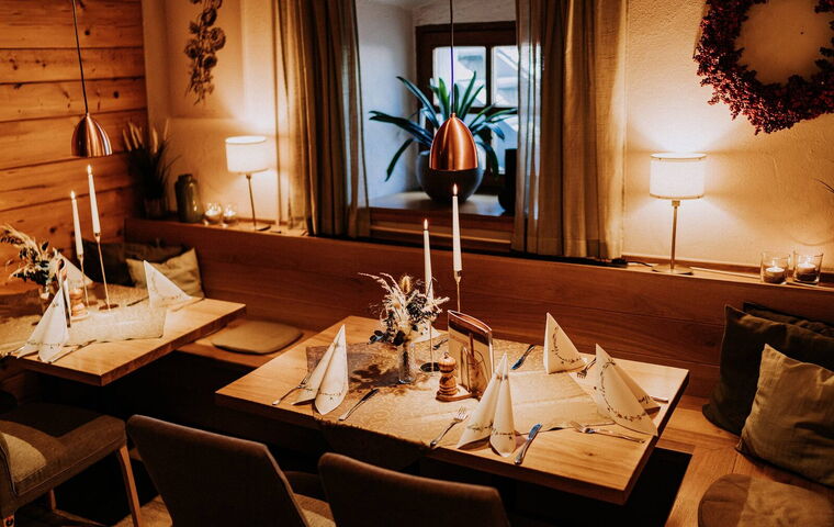 Gedeckter Tisch in der Gaststube